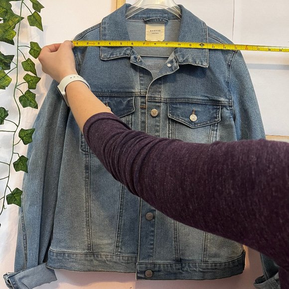 Harper Soft Light Wash Women's Denim Jacket - Picture 3 of 8